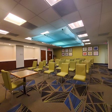 Holiday Inn Express Hotel & Suites Miami - Hialeah By Ihg Екстер'єр фото