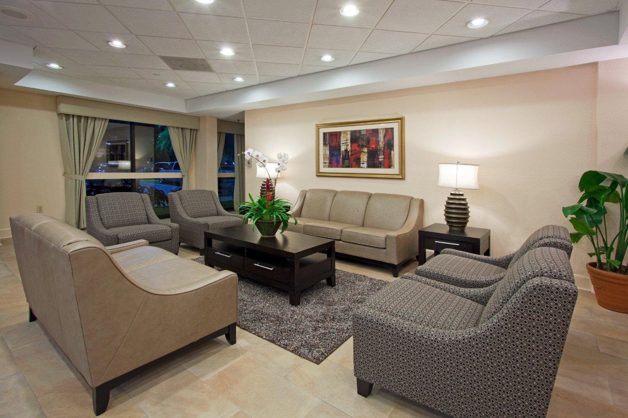 Holiday Inn Express Hotel & Suites Miami - Hialeah By Ihg Екстер'єр фото