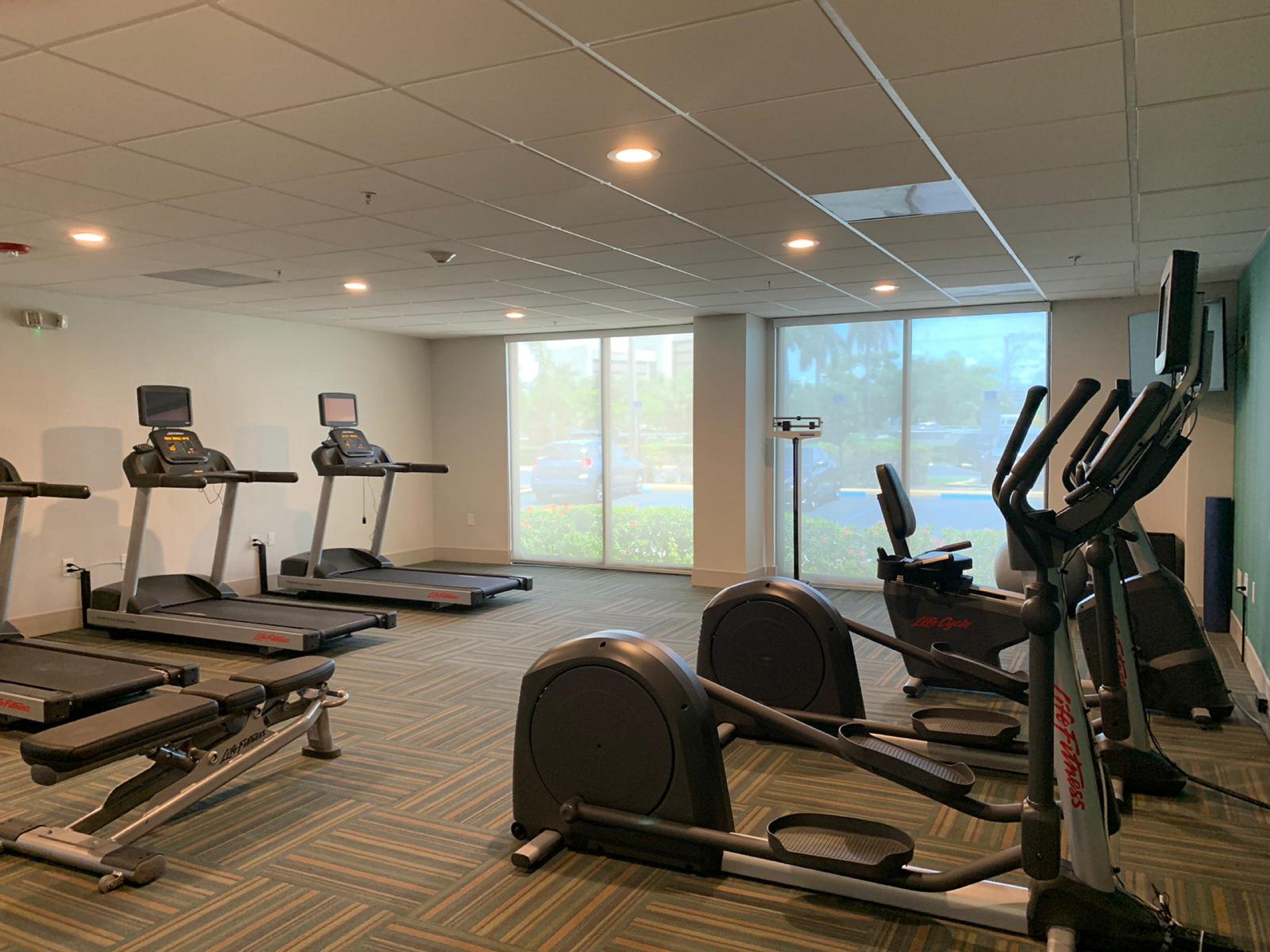Holiday Inn Express Hotel & Suites Miami - Hialeah By Ihg Екстер'єр фото