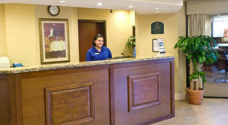 Holiday Inn Express Hotel & Suites Miami - Hialeah By Ihg Екстер'єр фото